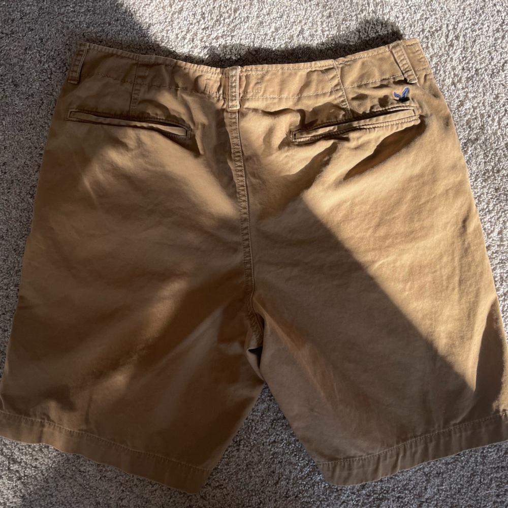 Mens American Eagle khaki shorts